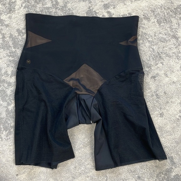 New Honeylove SuperPower Mid Rise Compression Shapewear Shorts Runway Sz L - Picture 3 of 11